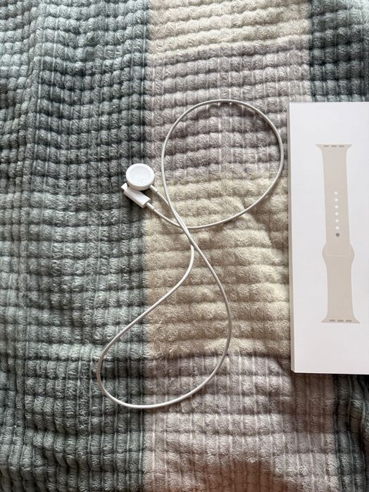 Apple Watch SE(gen 2) 44mm Starlight