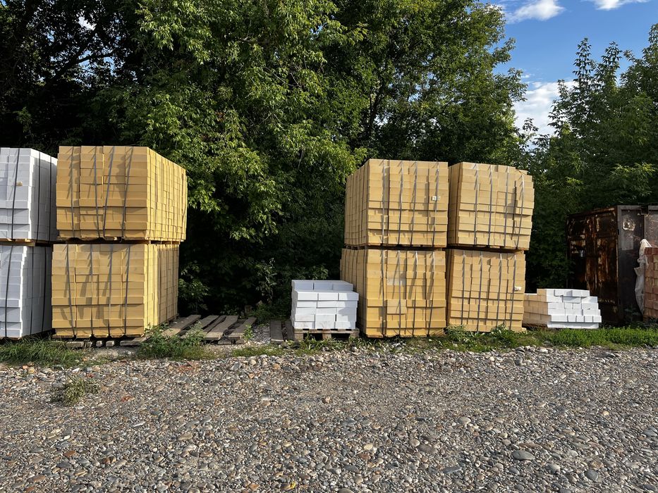 Кирпич белый, желтай