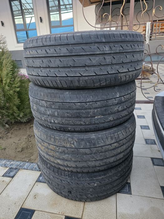 Продам комплект летних шин