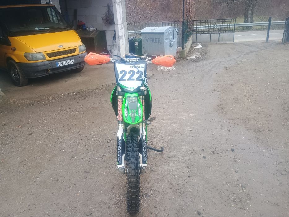 Vand motorcicleta kawaski 250cc an 2010