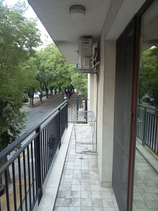 Тристаен апартамент, 81.8 кв.м., обзаведен, 2 тераси, ново строителство. / 3-room apartment, 81.8 sq.m, furnished, 2 terraces, new building type