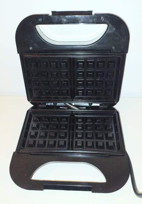Aparat pentru vafe / Waffle Maker