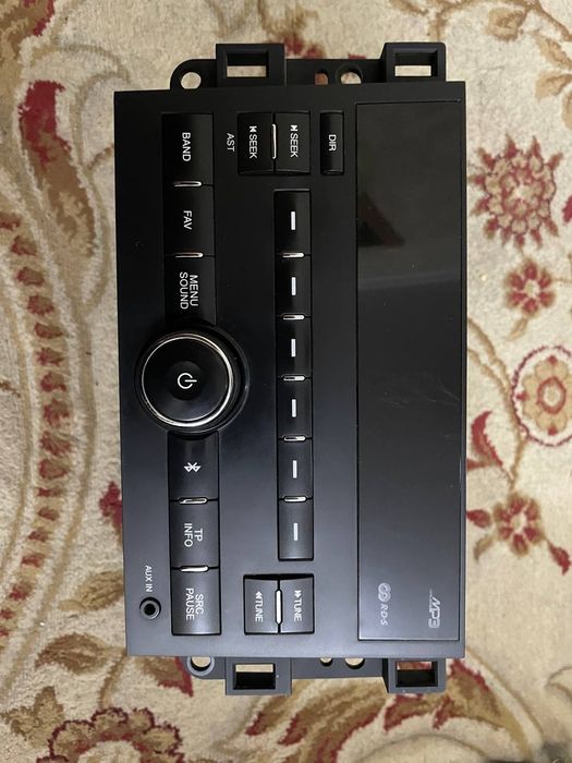 Продам магнитофон от Нексии 3