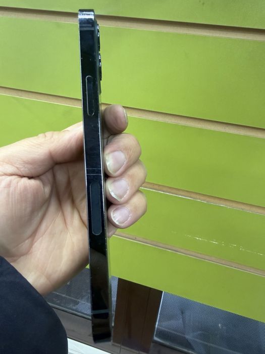 Продам айфон 12 про. Память 256.