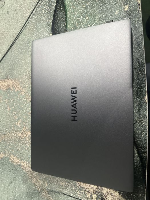 Ноутбук huawei