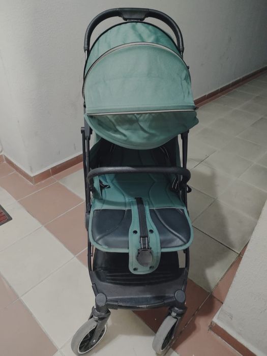 Коляска почти новая