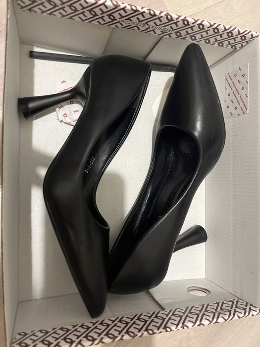 Продам Туфли женский 35-36р