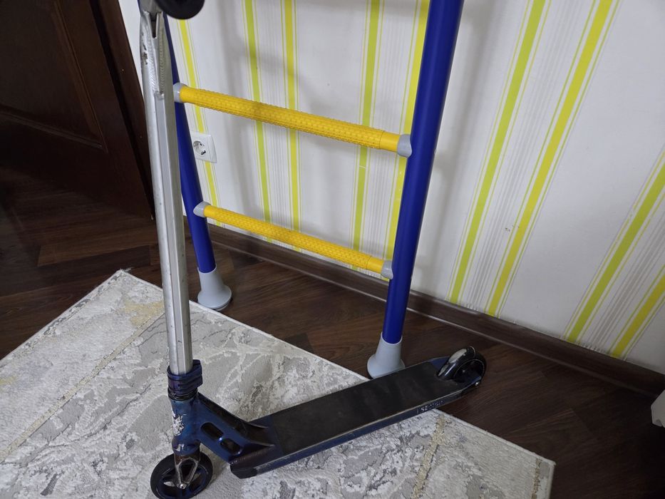 трюковой самокат