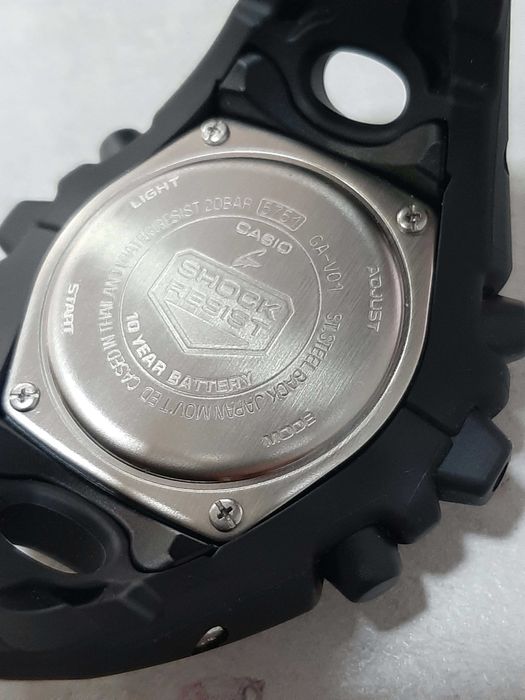 Часовник Casio G-Shock GA-V01