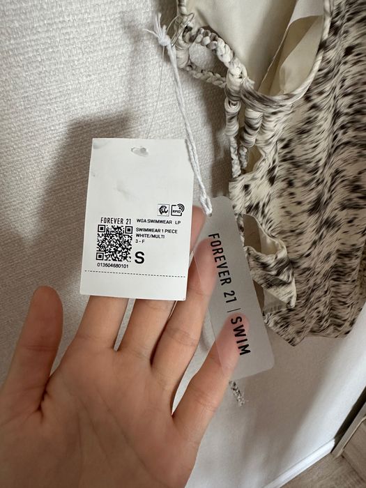 Продам новый купальник