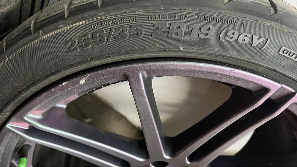 Cauciucuri 255/225/40/19
