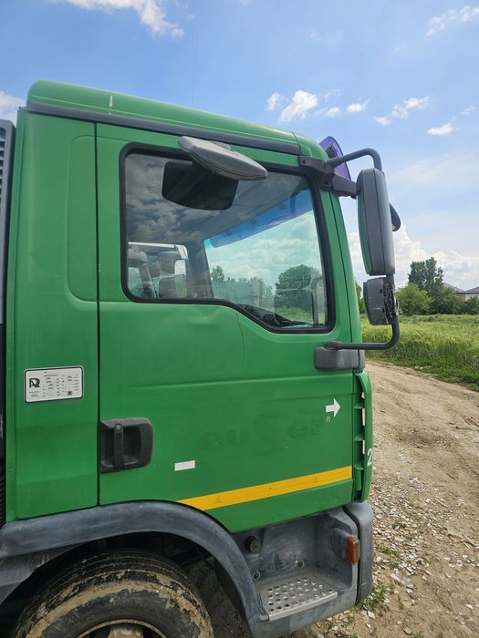 Ușă stânga dreapta bara faruri motor cutie roti faruri camion Man 2009