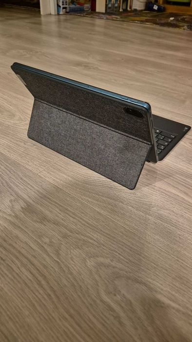 Tabletă Lenovo Tab P11 5G – 8GB RAM / 256GB – Stare impecabilă + CADOU