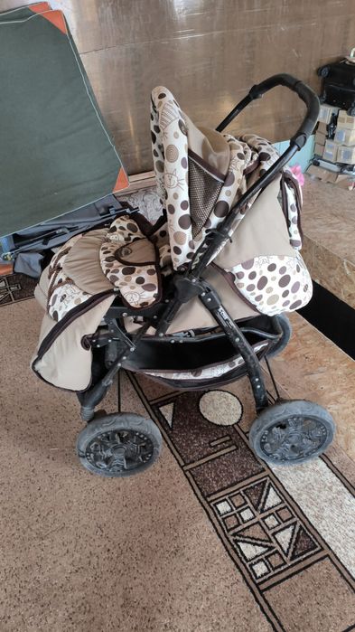 Продам коляску 5000 тысяч