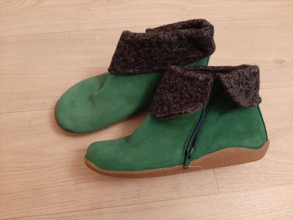 Продам ботинки зам.замши