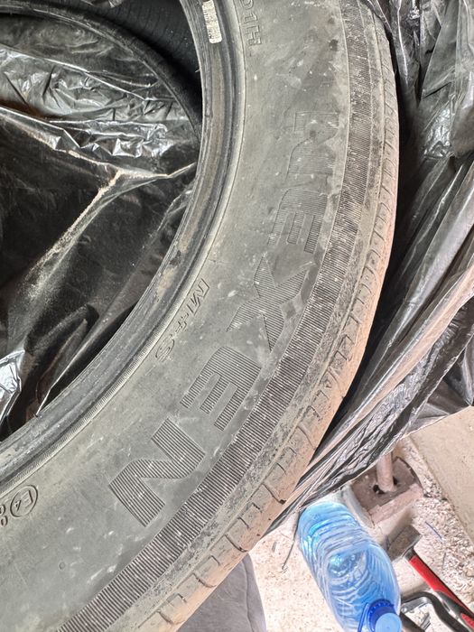 Шины 235/55/19 комплект