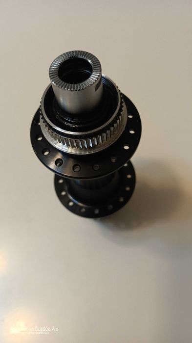 Задна главина Shimano XT FH-M8010-B 32H/E-THRU-12MM./ Boost