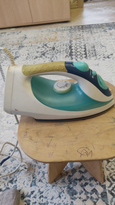 Продам утюги советский