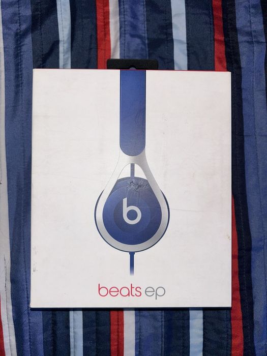 Casti Beats EP ca noi