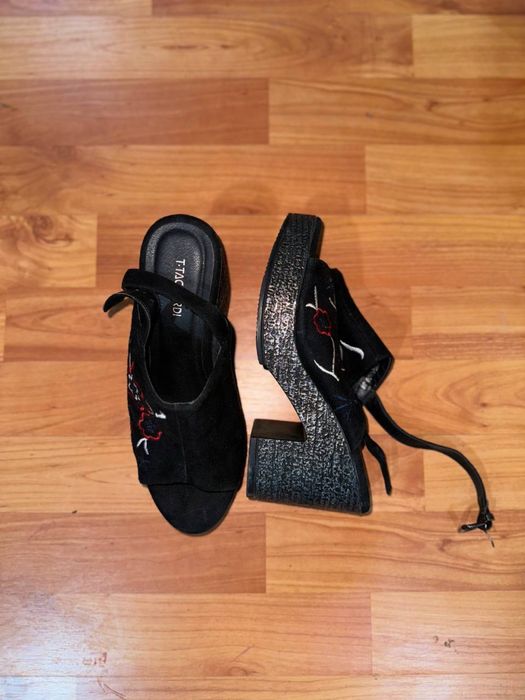 Обувь новая