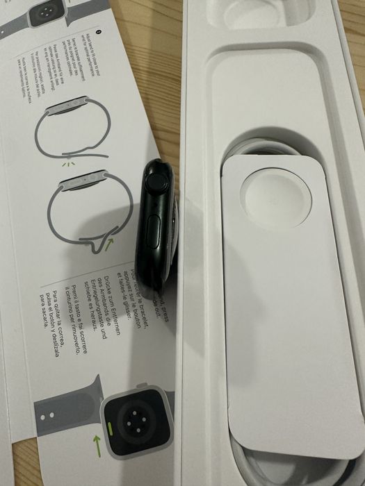 Apple Watch series 7  Green Aluminum Case 45MM