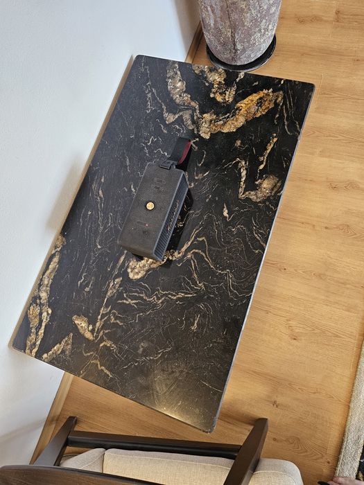 Masuta de cafea granit tratat si bronz