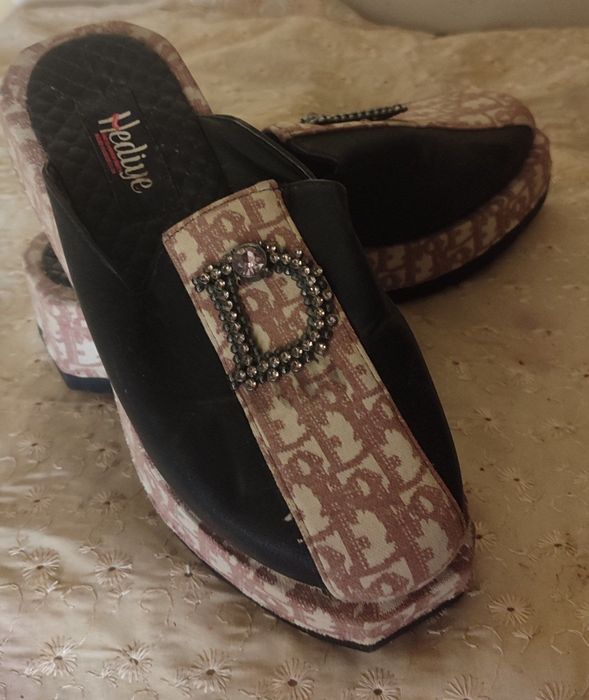 Янги ва Кам кийлган ойок кийим