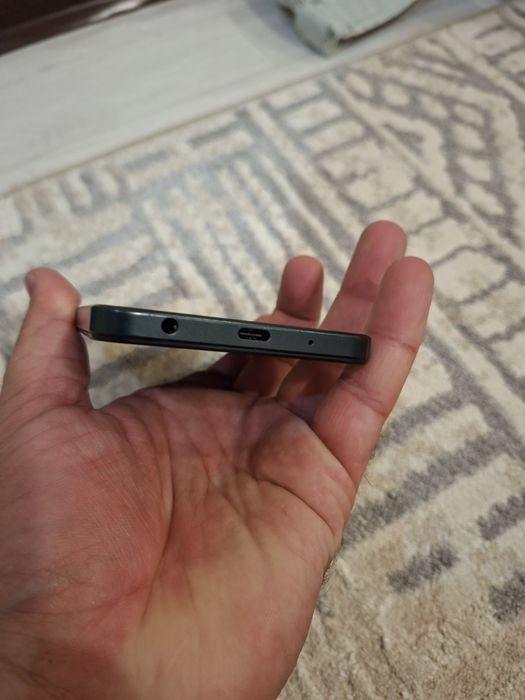 Vivo Y04 256gb в идеальном состоянии