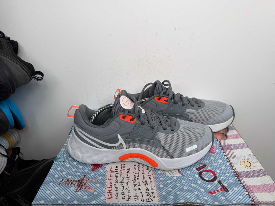 Nike Renew Retaliation TR 3 Wolf Grey''оригинални маратонки 45.5 номер