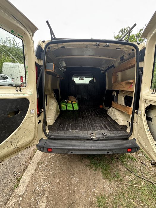 60 лв. Товарен БУС МИКРОБУС ПОД НАЕМ София 60 лв / 24 ч.