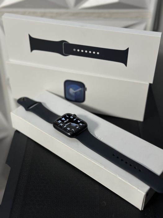 Apple Watch Series 9 45mm идеал состояние