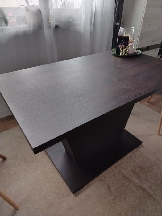 Masa dining extensibila