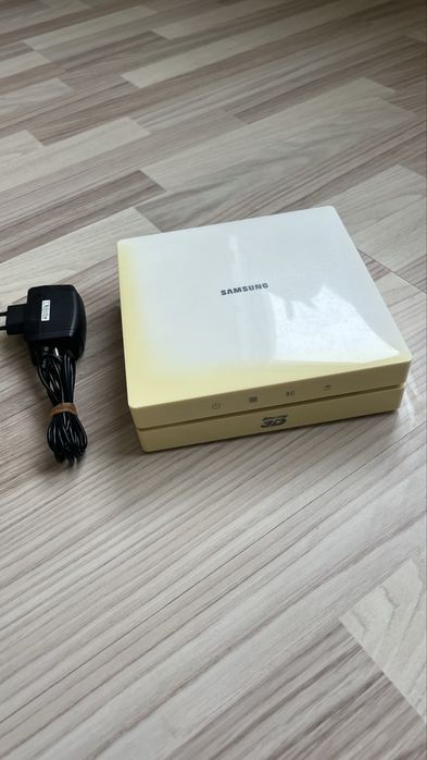 Продам Samsung Bly-Ray 3-D плеер