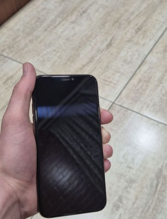 Iphone sotladi xs