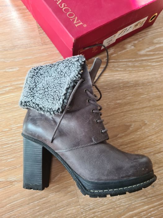 Ботинки зимние, кожа.