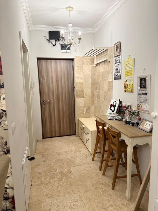 Poprietar vand apartament