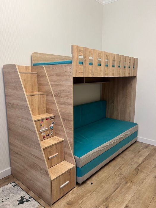 Продам 2х ярусную кровать