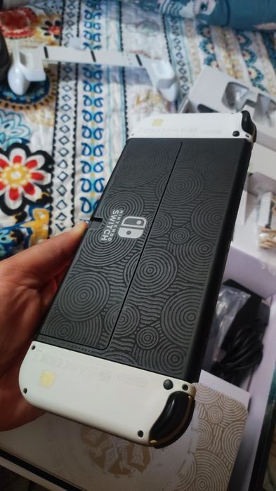 Consola Nintendo Switch Oled foarte rara colectie  Zelda TOK Fortnite