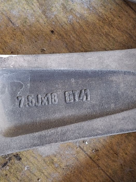 Продам диски титановые р18