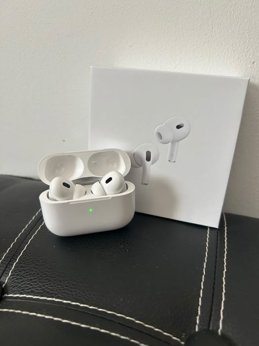 3 perechi de AirPods Pro 2
