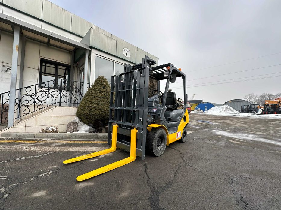 Komatsu FG18 \ 3м, 1.8т, автомат, газ-бензин, 2012 г.