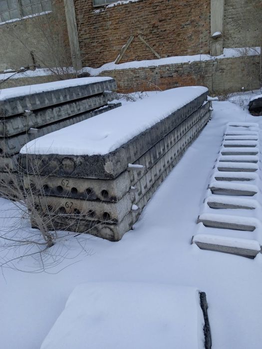 Продам плиты железобетонные