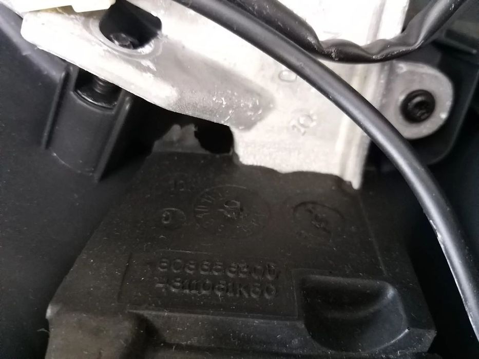 Volan piele in 3 spite cu comenzi suzuki splash 608656300 4811051k50