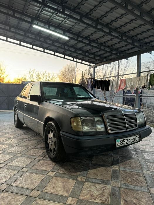 Мерседес е 230 мерс