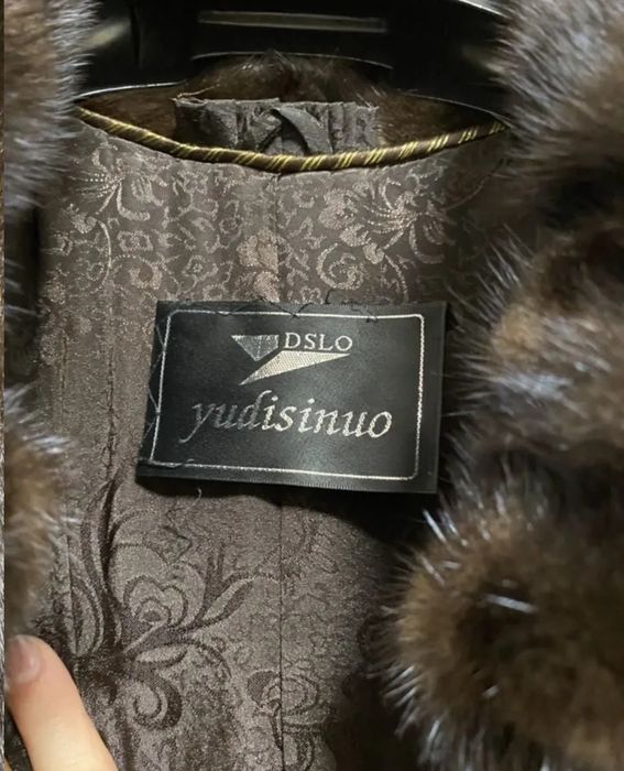 Продам норковую шубу