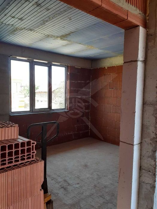 Продава се Къща в Стамболийски - 240 кв.м за 917 €/кв.м - Снимка #1