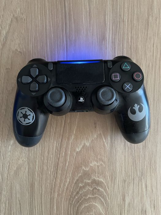 Playstation 4 slim star wars edition 1 TB