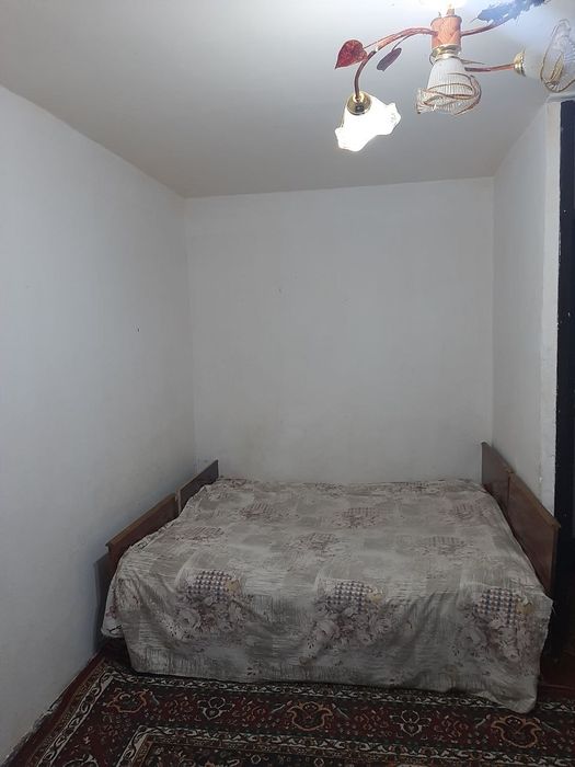 Срочно продаётся 1 комнатная квартира в городе Чирчике