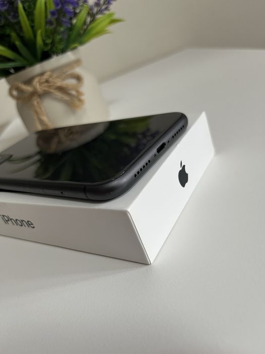 iPhone 11/64g/72%
