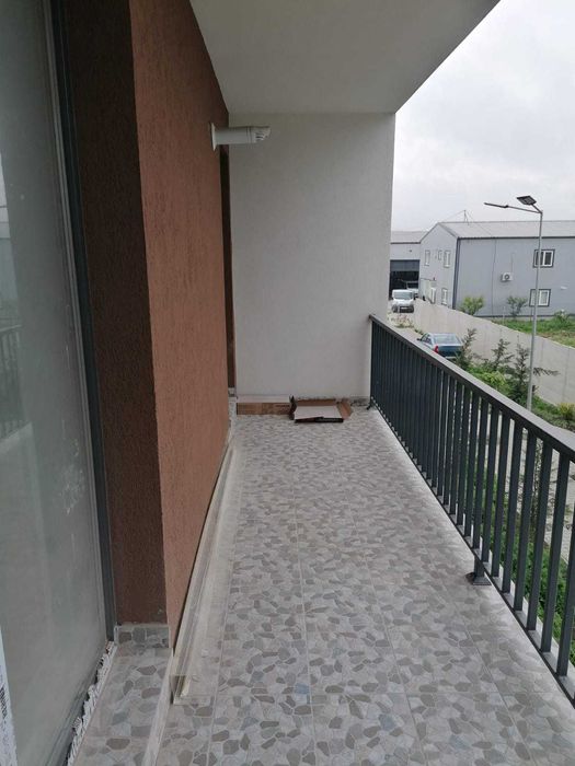 Inchiriez apartament 3 camere, decomandat, 2 bai, mobilat ,Bloc (2024)